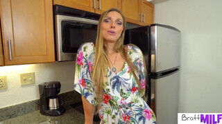 Layna Landry a gigászi popós milf