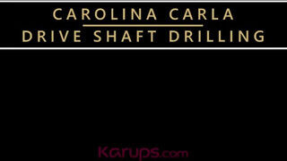 Karups - Carolina Carla az autószerelővel kupakol