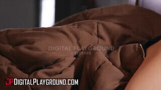 Digital Playground - Desiree Dulce a szexy termetes cickós csajszika