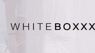 WHITEBOXXX - Chloe Lamour a hatalmas mellű milf