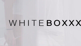 WhiteBoxxx - Silvia Dellai és Erika Bellucci édeshármasban hancuroznak
