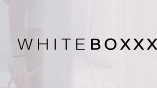 WHITEBOXXX - Anie Darling édeshármasban kefél
