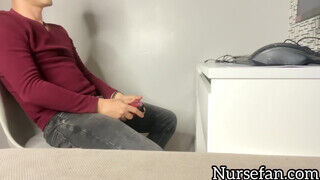 vnextdoornurs3 - Csöcsös barinő megkettyintve