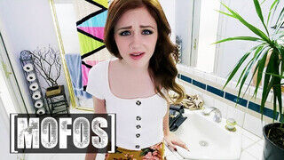 Mofos - Rosalyn Sphinx cunija meghágva