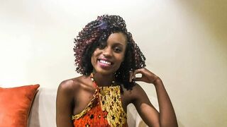 Mosolygós barna csinibaba pov castingon keményen bekúrva