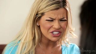 Abby Lee Latina és Adriana Sephora forró fiatal lesbi játékai