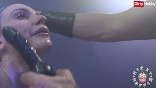 Világos Szőke amatőr zsenge micky muffin durva anális dugással