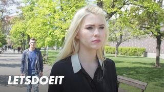 Bűbájos lengyel világos szőke Misha Cross orálozza a külföldi vastag fazt külföldön és jól meglovagolja