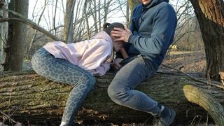 Megbasztam egy csábító házas idegent a parkban